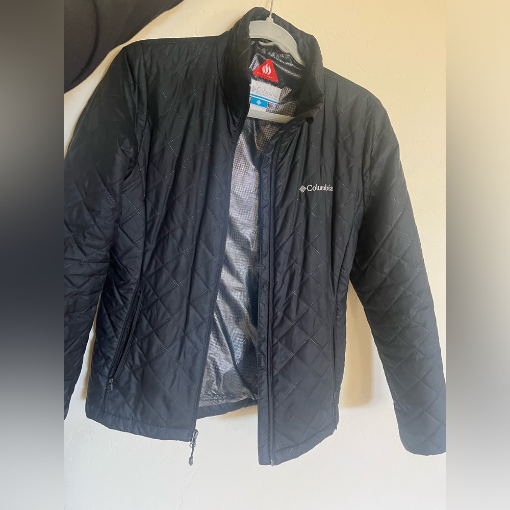 Columbia insulated puffer